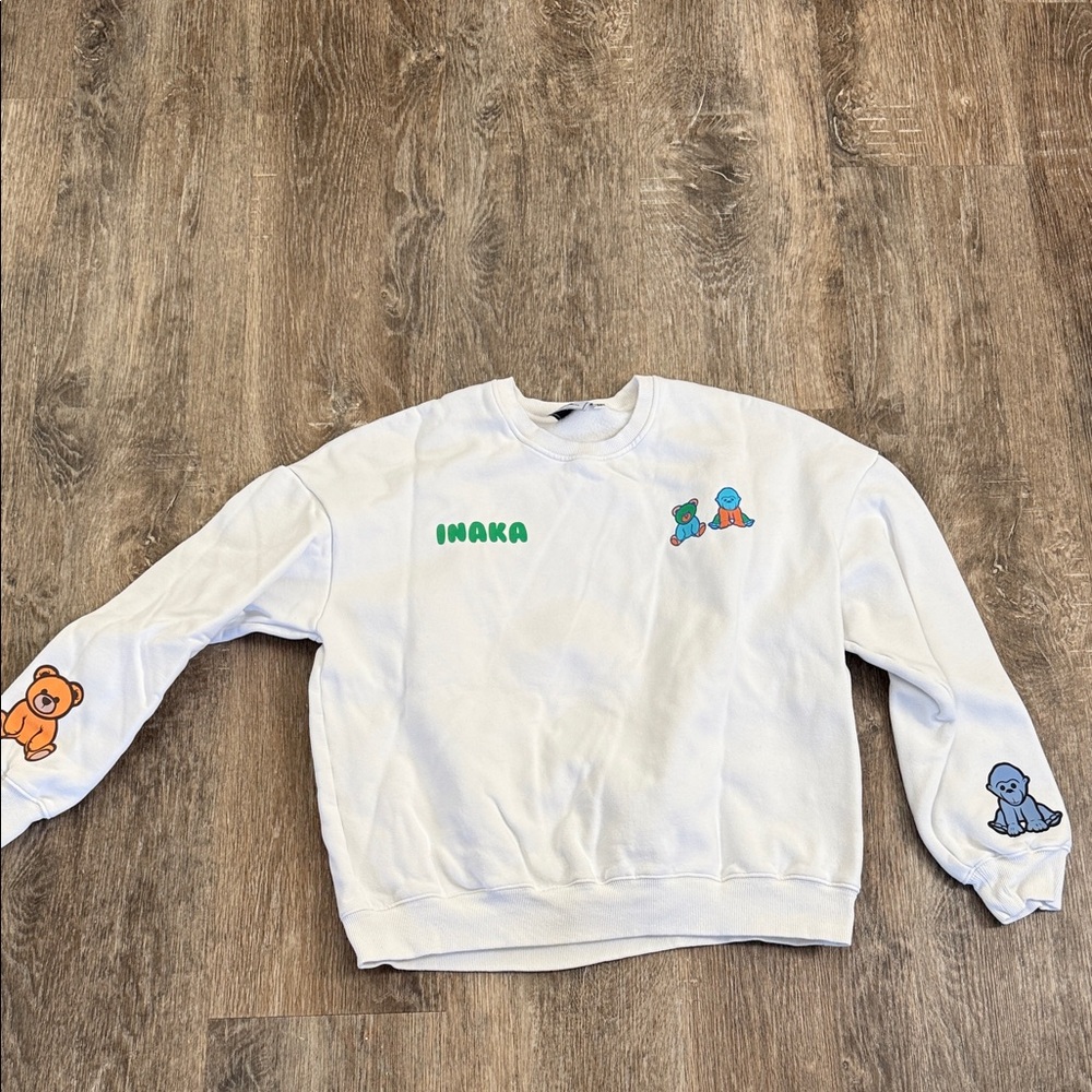 Inaka White Crewneck Sweater